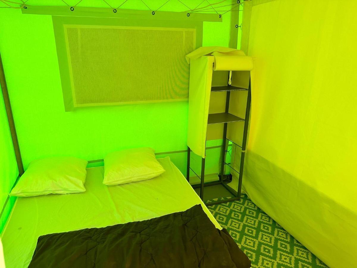 Les Eychecadous Hotel Artigat Екстериор снимка