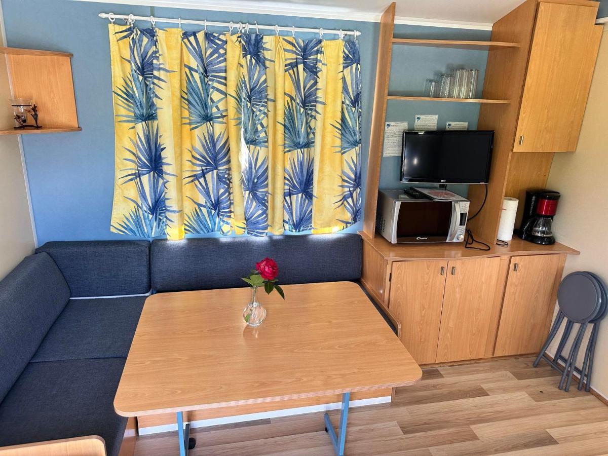 Les Eychecadous Hotel Artigat Екстериор снимка