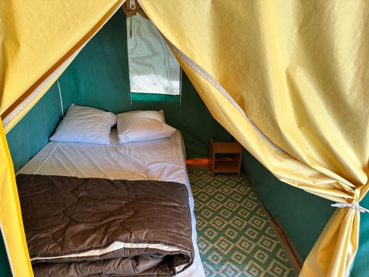 Les Eychecadous Hotel Artigat Екстериор снимка
